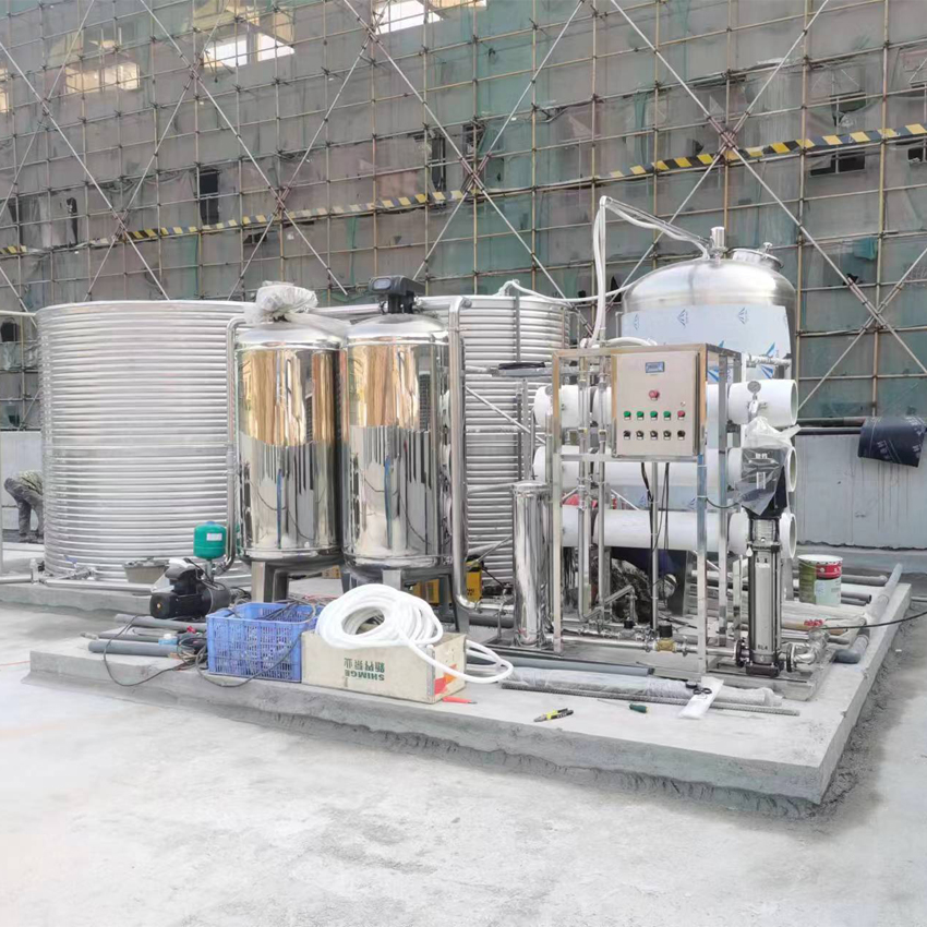 昆明饮料厂生产用纯净水处理设备，3吨/时反渗透纯净水设备安装